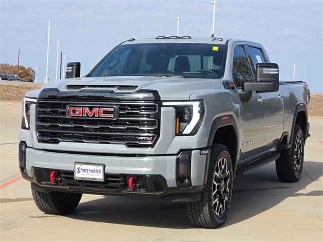 Used 2024 GMC Sierra 2500 AT4 w/ AT4 Premium Plus Package image 3