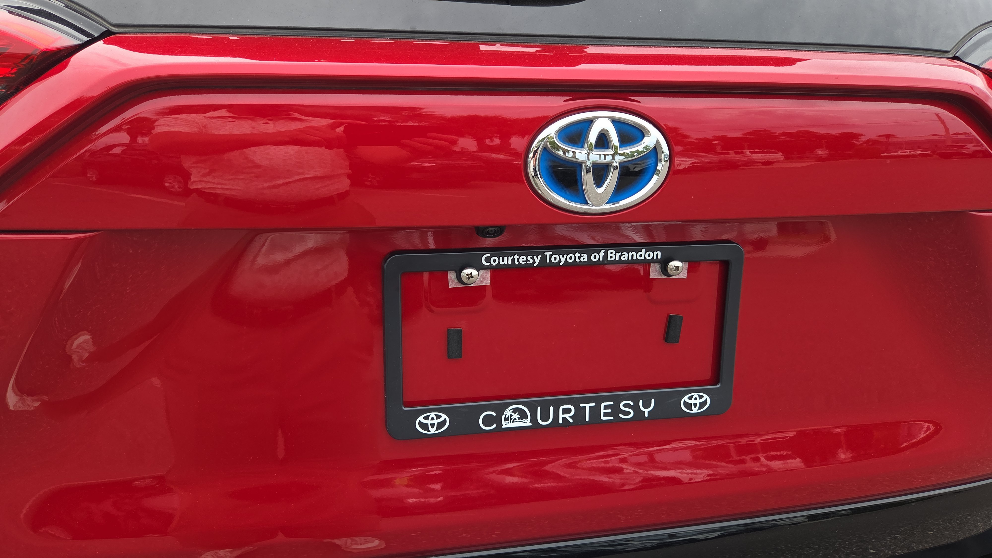 Certified 2022 Toyota RAV4 SE w/ Weather & Moonroof Package AWD/4WD image 31