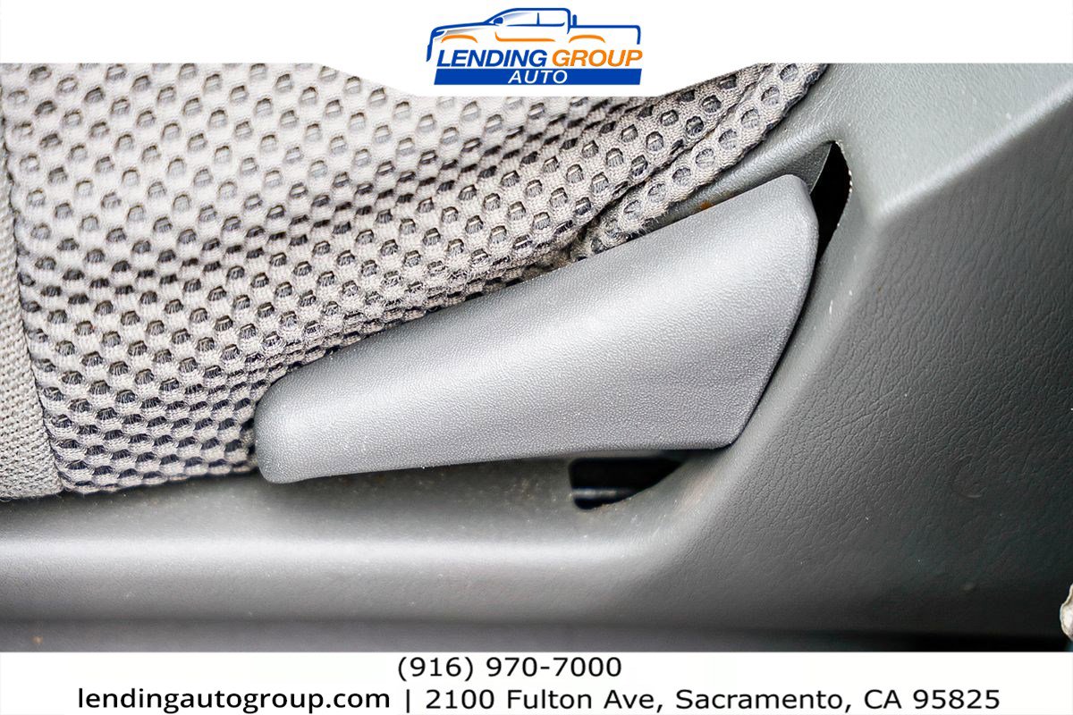 Used 2014 Nissan Frontier SV w/ SV Value Truck Package image 21