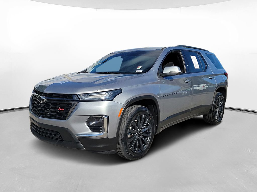 Used 2023 Chevrolet Traverse RS