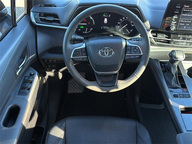 Used 2024 Toyota Sienna XLE Woodland Edition image 16