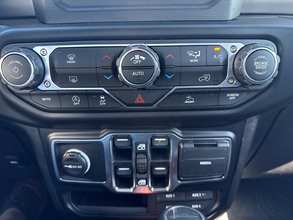 Used 2020 Jeep Gladiator Sport w/ Quick Order Package 24S AWD/4WD image 28