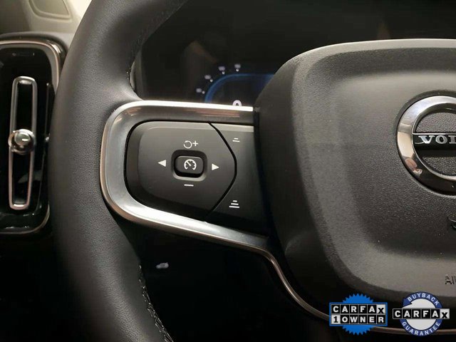 Used 2025 Volvo XC40 B5 Plus image 38