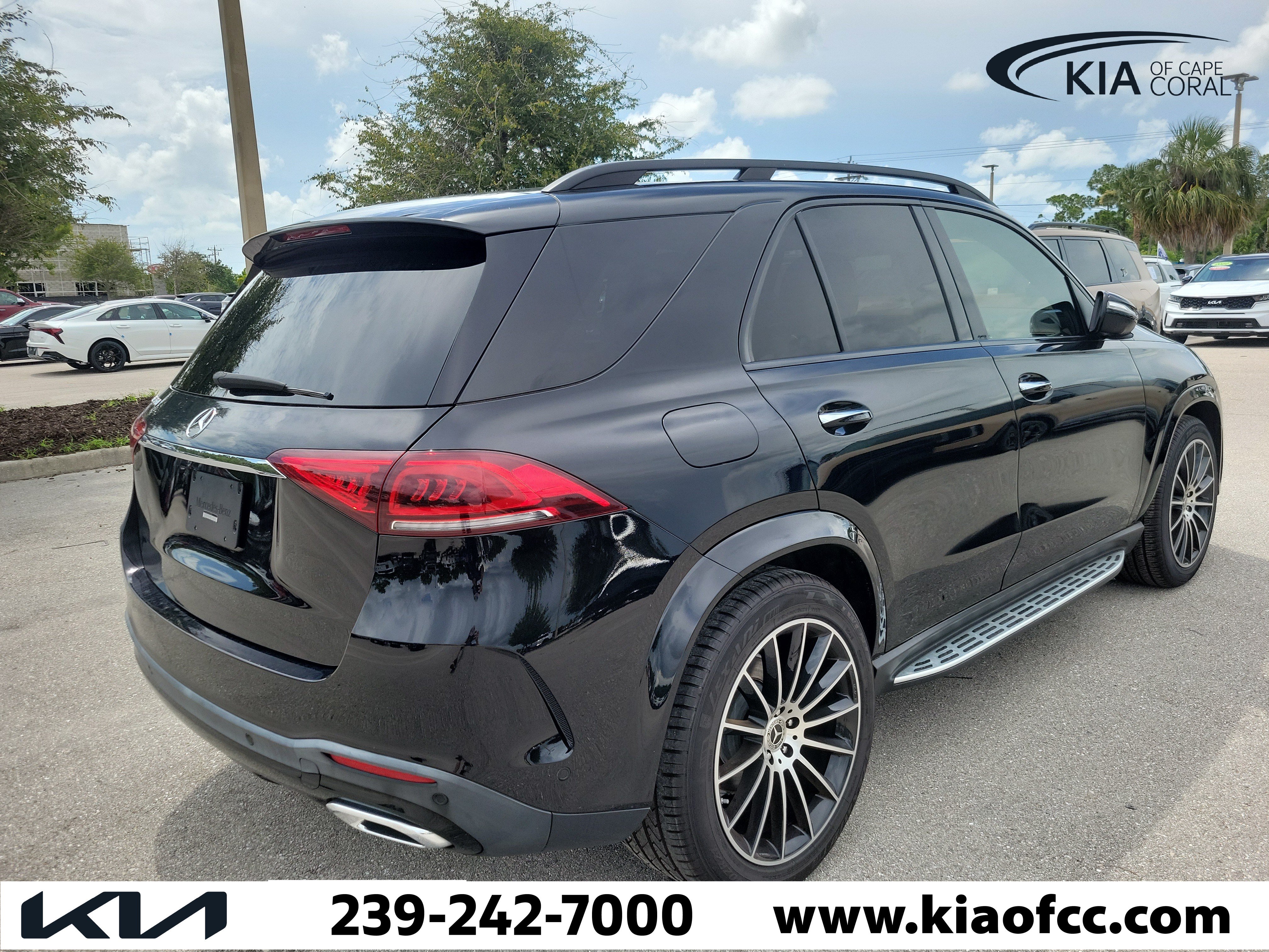 Used 2023 Mercedes-Benz GLE 350 w/ AMG Line Exterior image 8