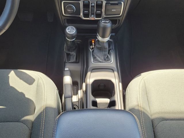 Used 2024 Jeep Wrangler Sahara image 16
