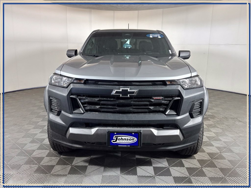 Certified 2025 Chevrolet Colorado Trail Boss AWD/4WD image 3