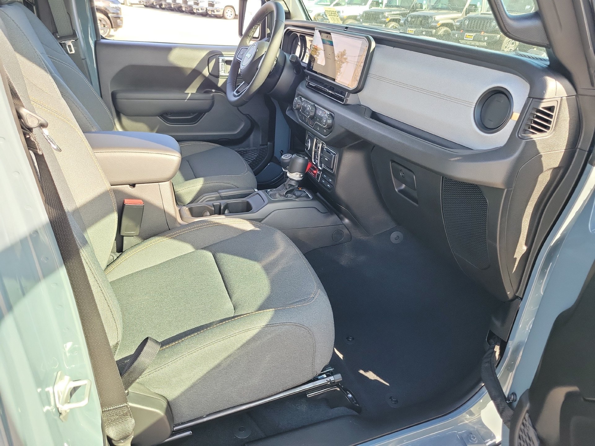New 2026 Jeep Gladiator Sport AWD/4WD image 13