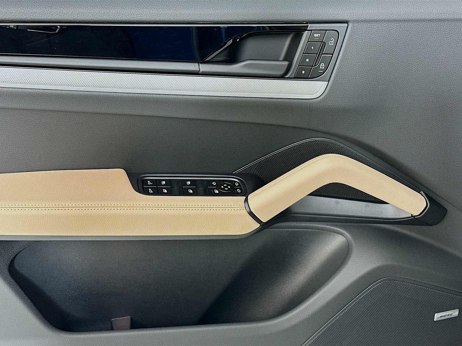 New 2026 Porsche Cayenne Coupe image 11