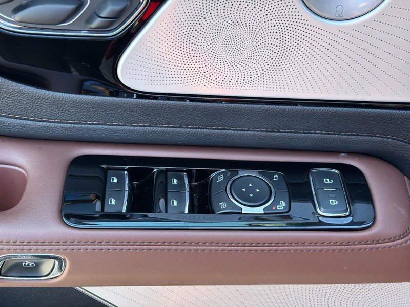 Used 2025 Lincoln Aviator Reserve w/ Equipment Group 201A AWD/4WD image 17
