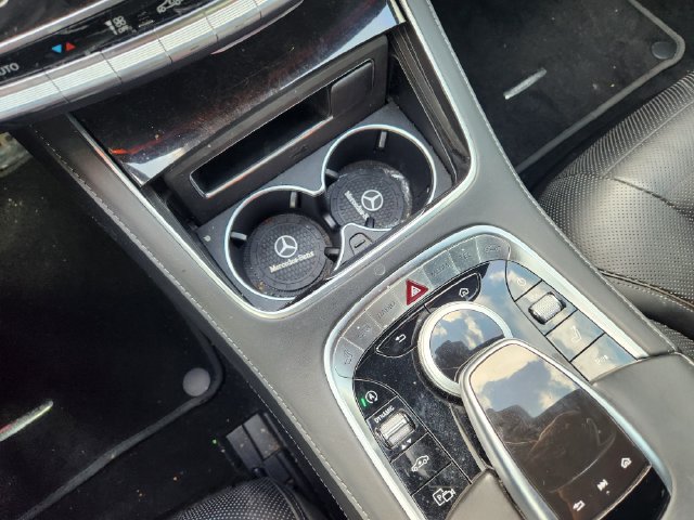 Used 2019 Mercedes-Benz S 560 Sedan image 18