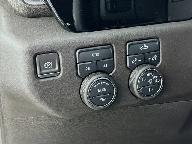 Used 2024 Chevrolet Silverado 1500 RST AWD/4WD image 10
