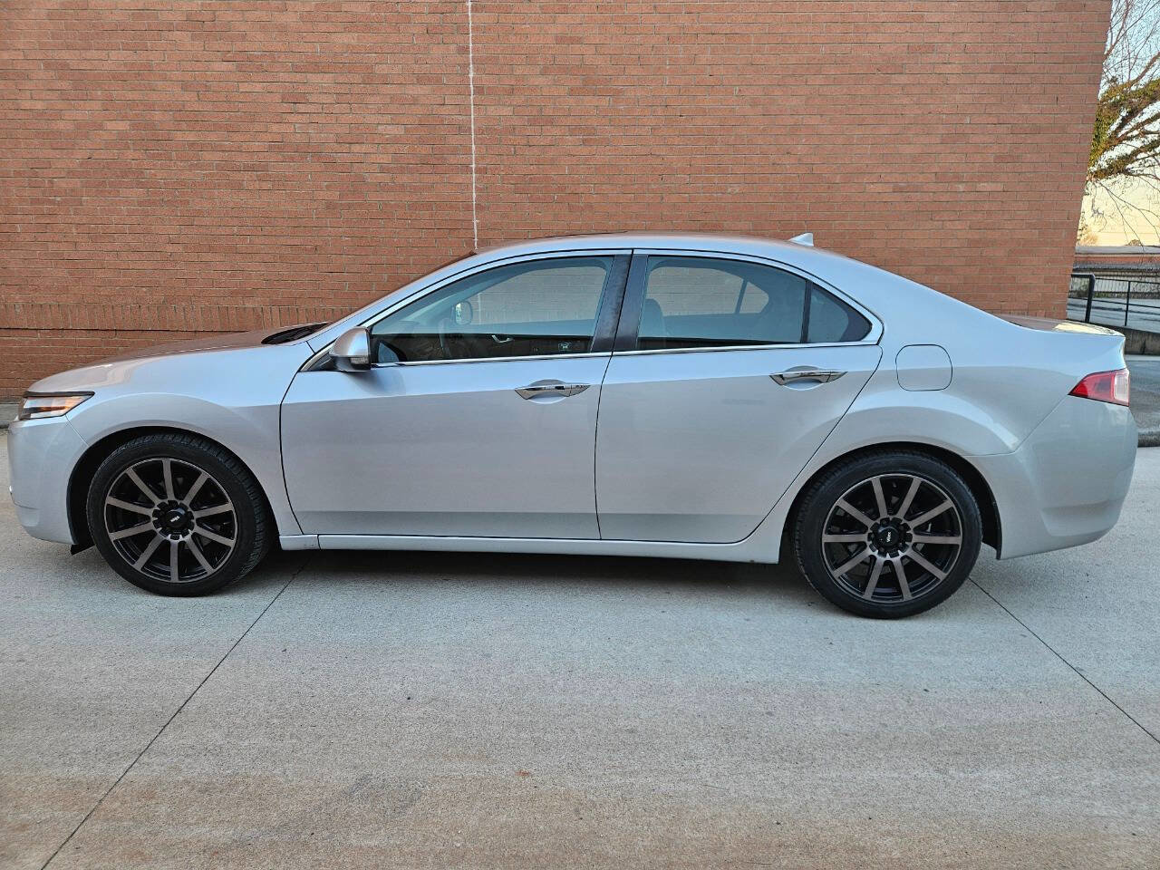 Used 2011 Acura TSX w/Tech 4dr Sedan 5A w/Technolo image 7