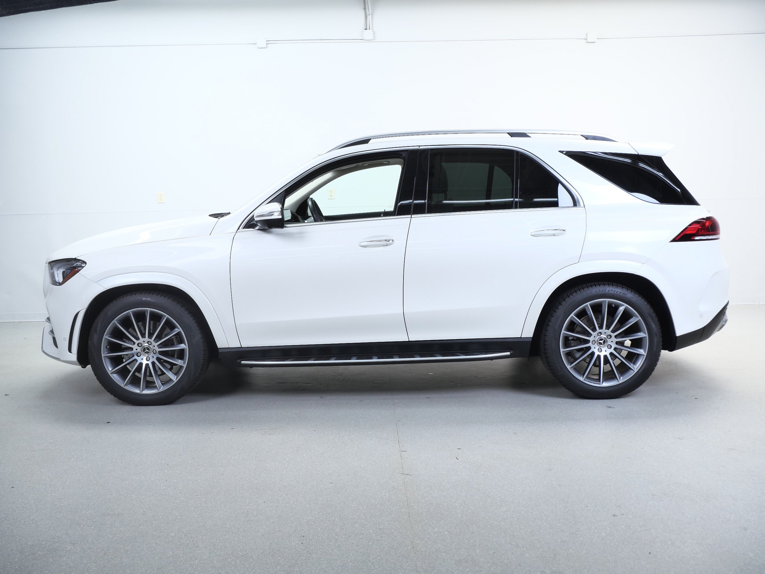 Used 2020 Mercedes-Benz GLE 450 4MATIC image 10