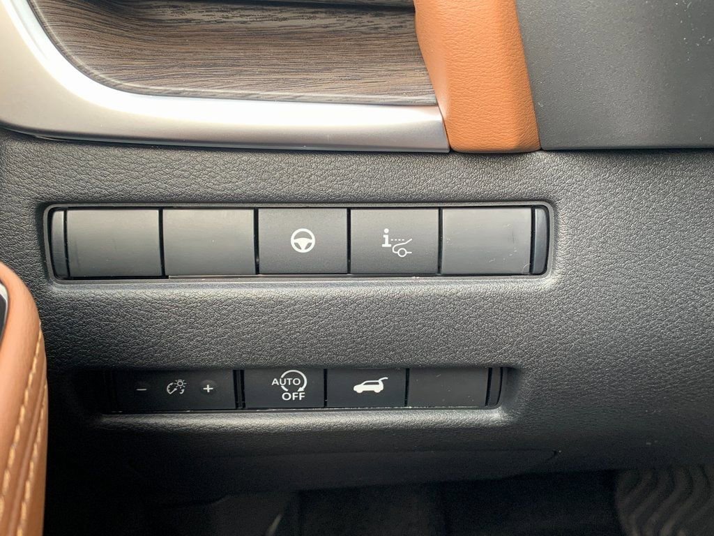 New 2026 Nissan Rogue Platinum image 17