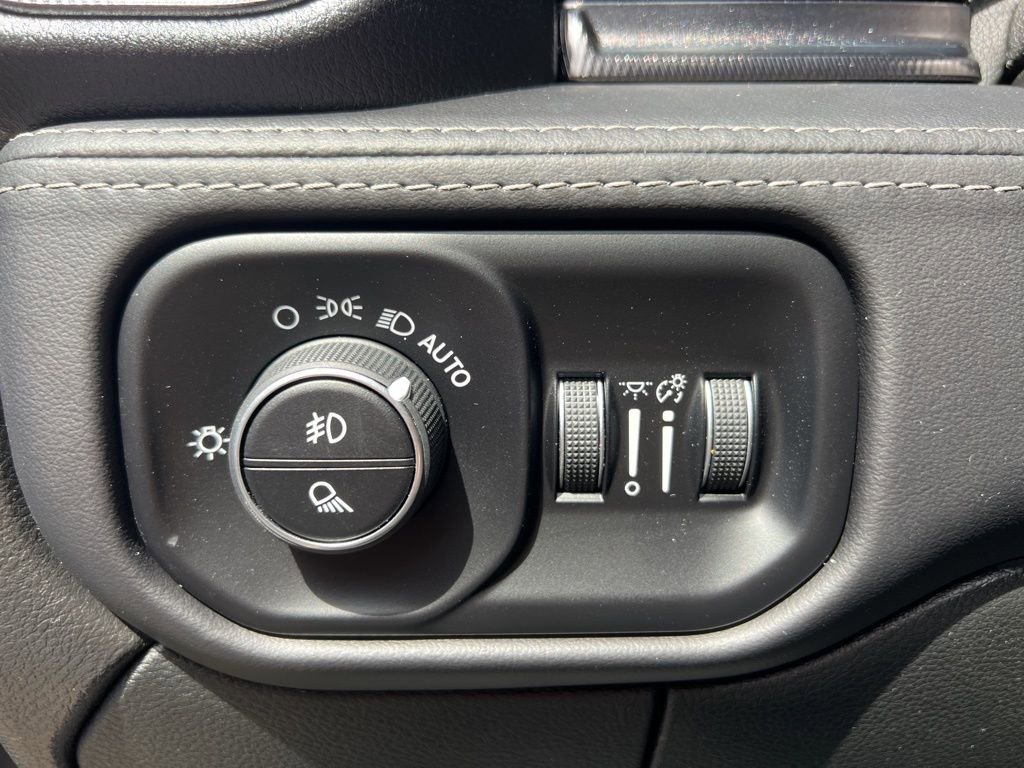 Used 2025 RAM 2500 Power Wagon image 24