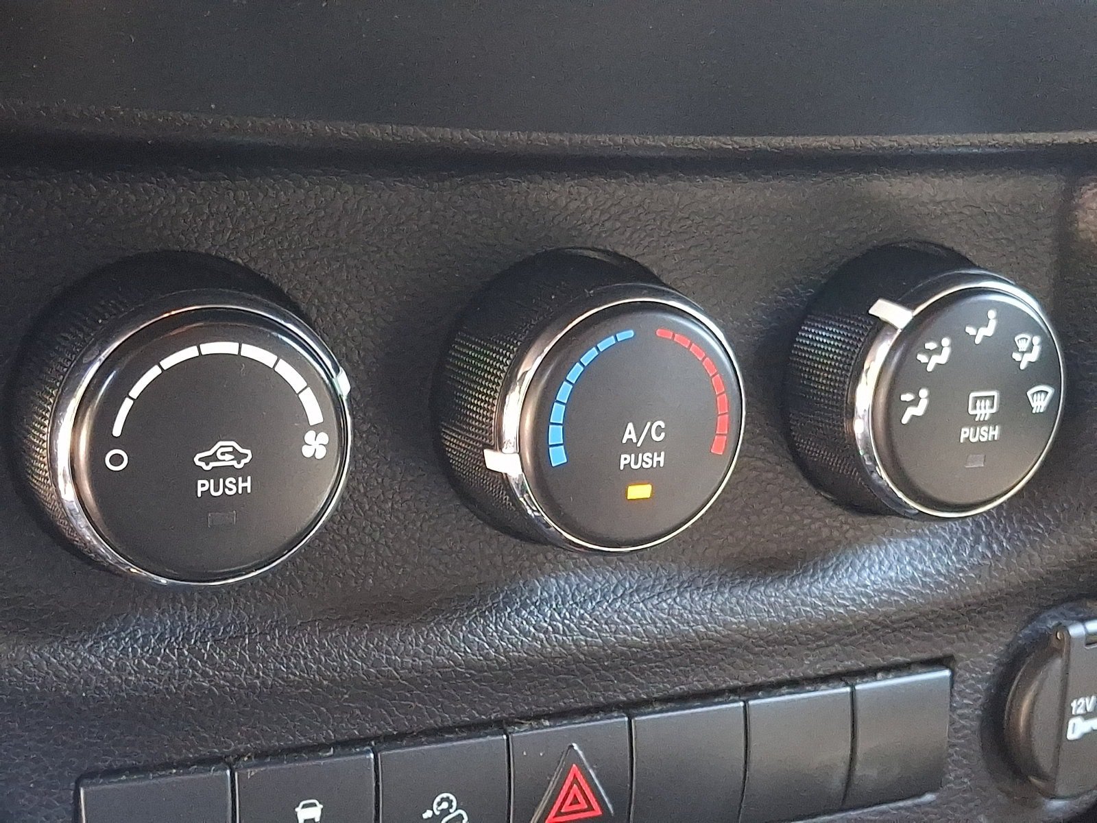 Used 2016 Jeep Wrangler Unlimited Sport AWD/4WD image 17