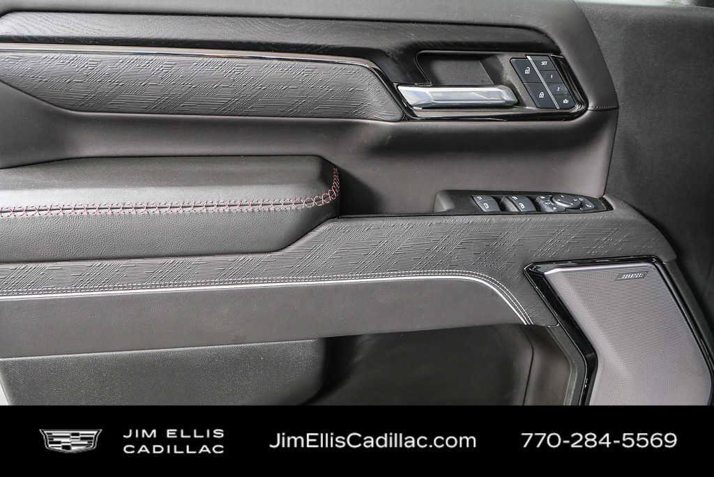 Used 2024 GMC Sierra 2500 AT4X AWD/4WD image 4