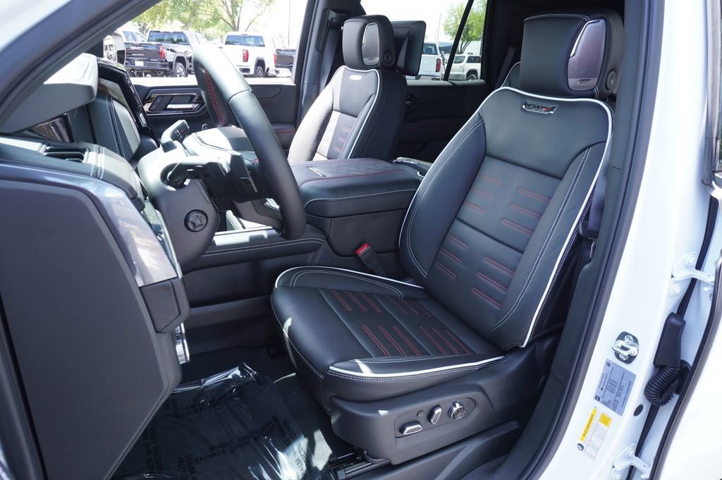 New 2026 GMC Yukon AT4 Ultimate AWD/4WD image 15