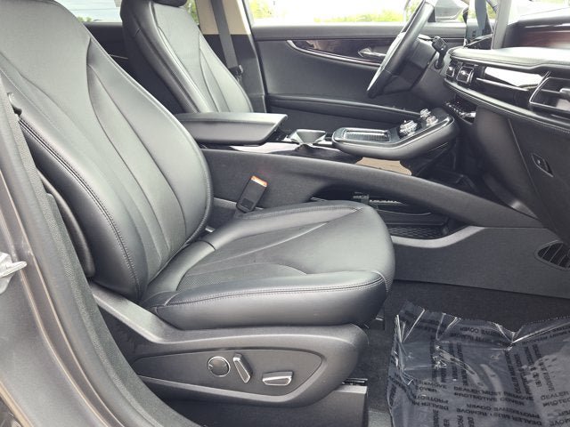 Used 2023 Lincoln Nautilus Reserve AWD/4WD image 4