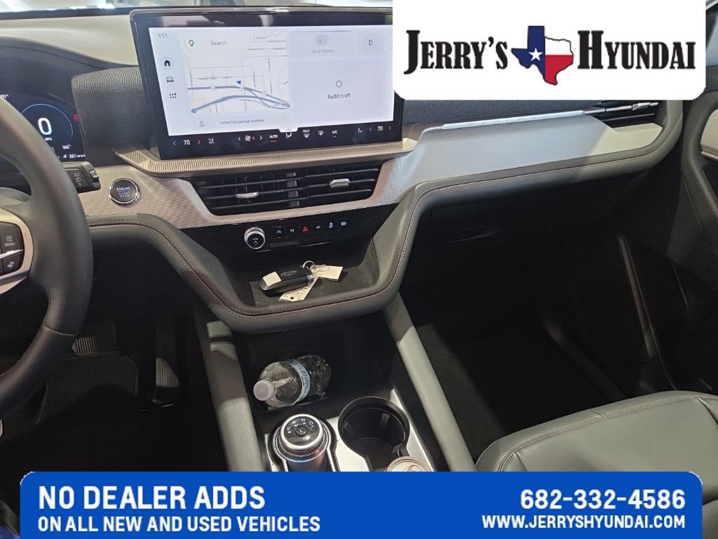 Used 2026 Ford Explorer Active w/ Active Comfort Package RWD image 10