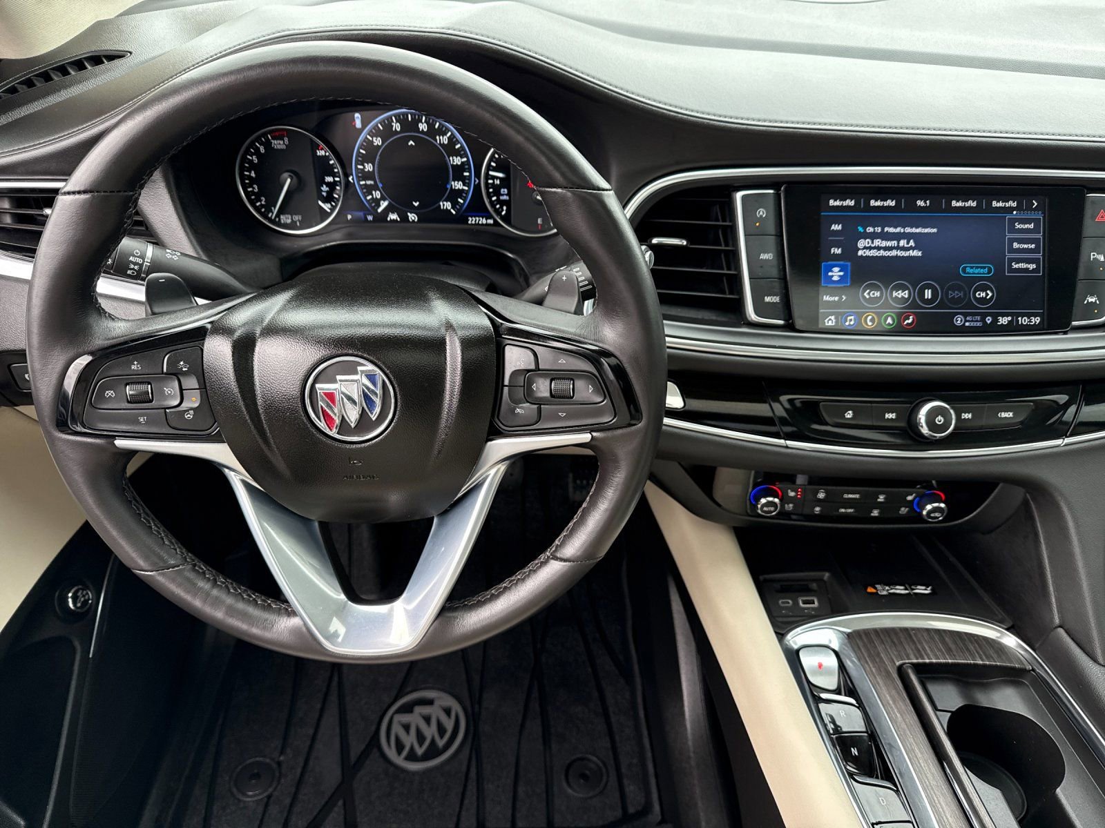 Used 2023 Buick Enclave Avenir w/ Avenir Technology Package image 15