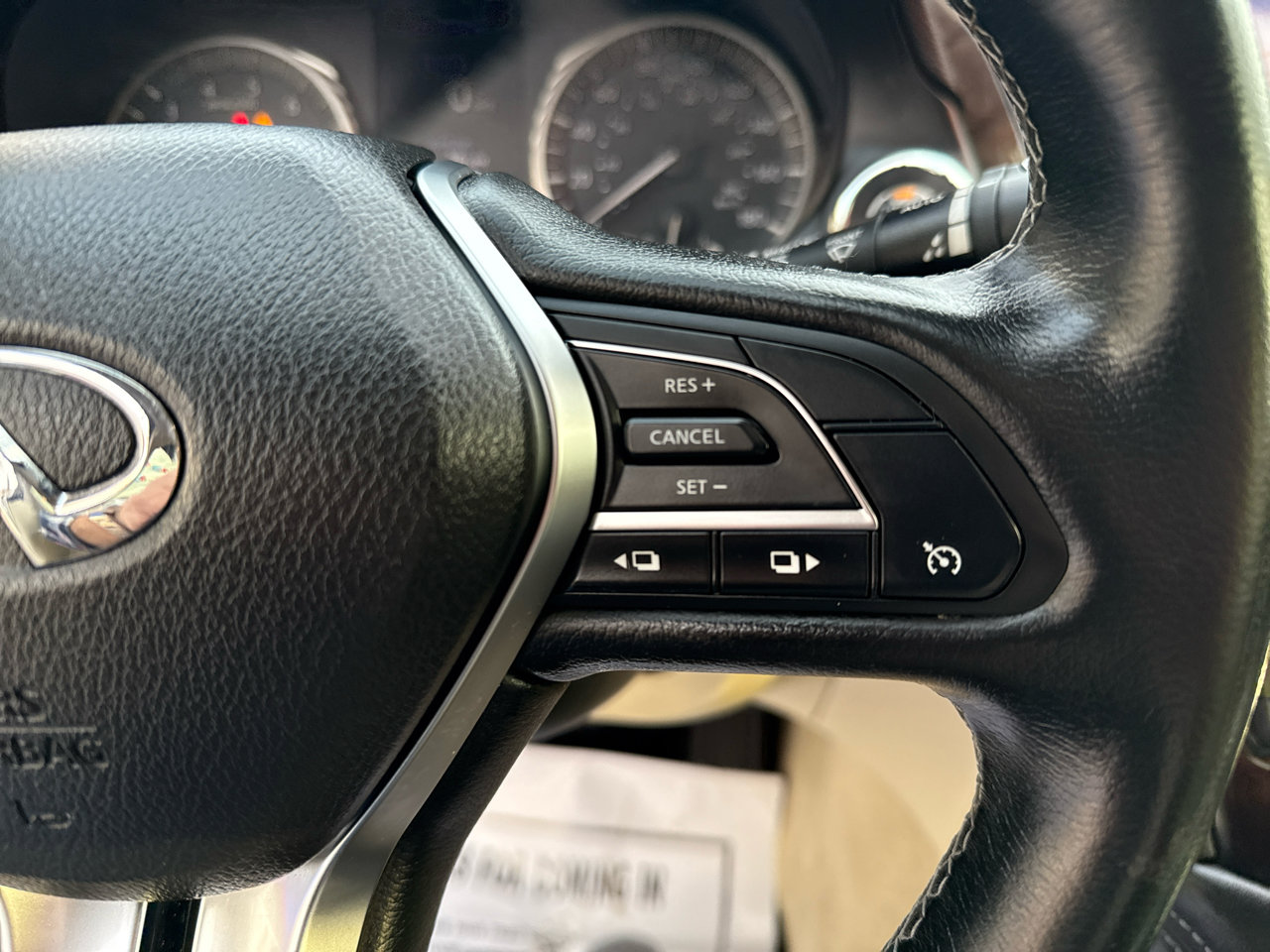 Used 2018 INFINITI Q50 Luxe w/ Essential Package (3.0T Luxe) image 15