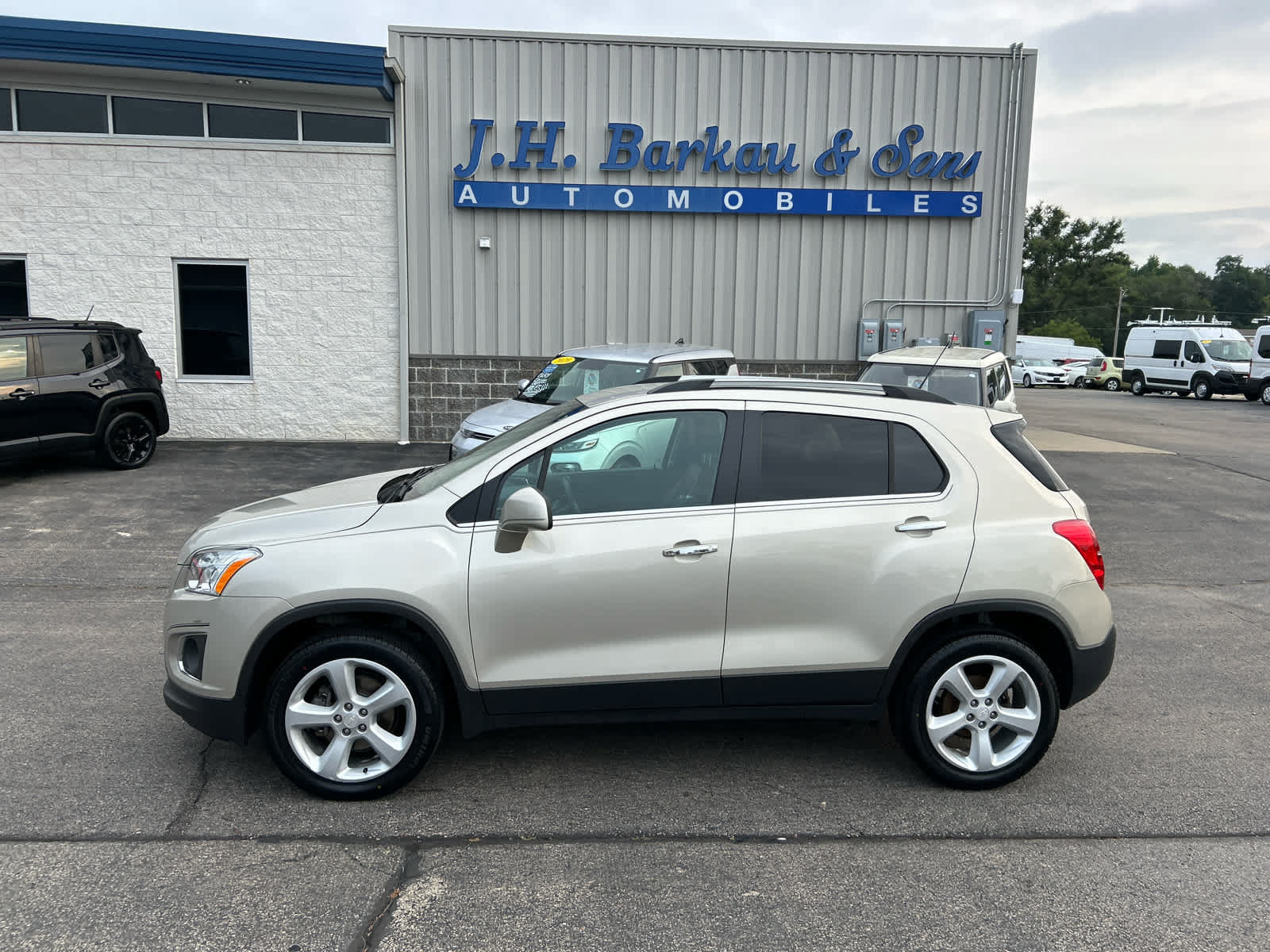 Used 2016 Chevrolet Trax LTZ AWD/4WD image 6