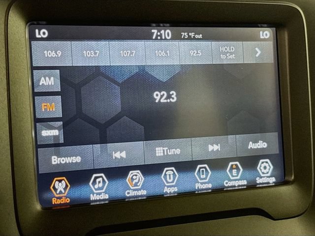Used 2019 Jeep Renegade Altitude w/ Quick Order Package 2XM AWD/4WD image 18