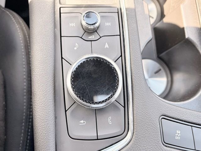 Used 2024 Cadillac XT5 Premium Luxury image 25