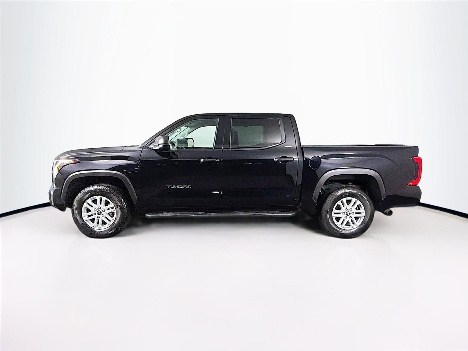 Used 2024 Toyota Tundra SR5 AWD/4WD image 4