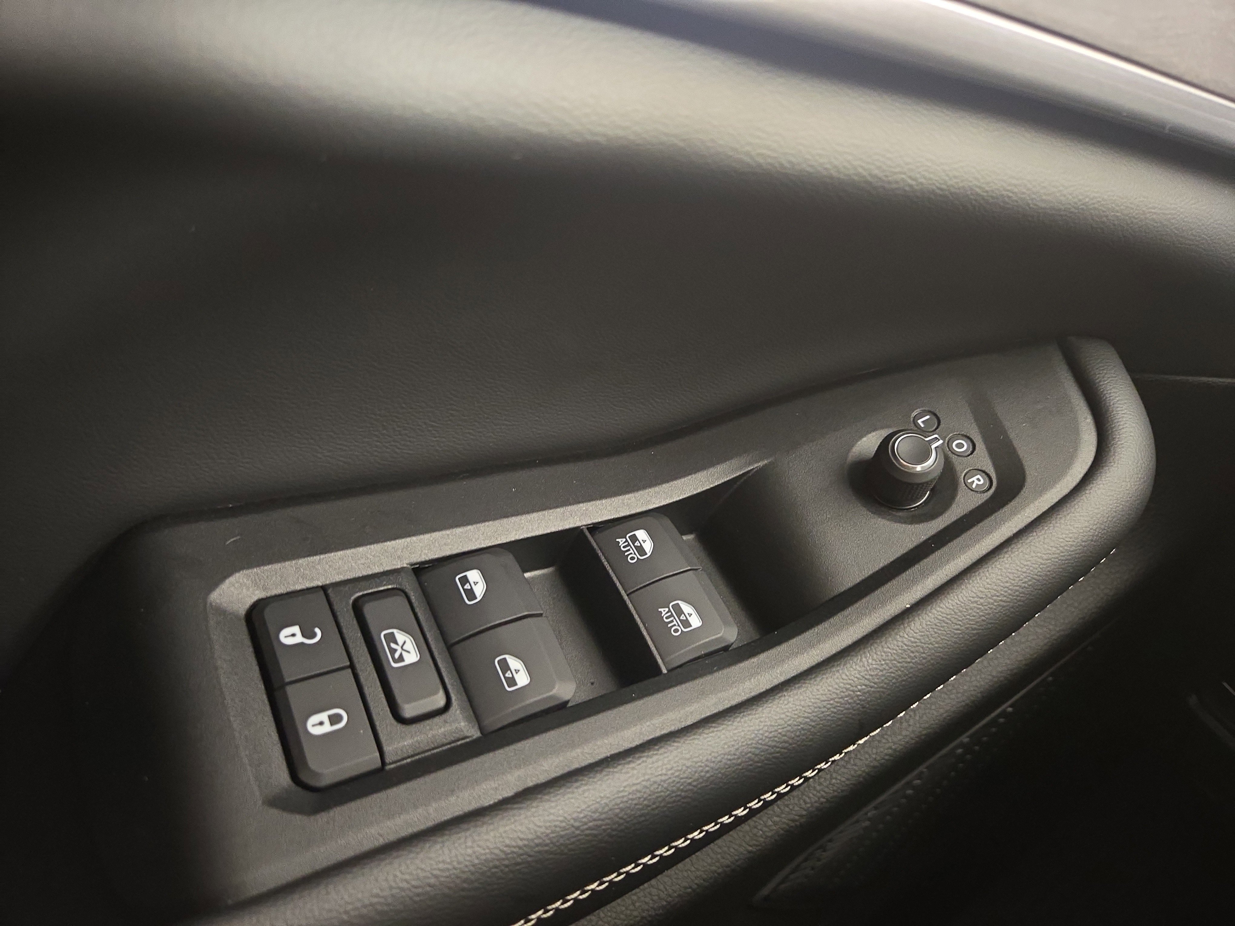 Used 2023 Jeep Grand Cherokee L Limited image 33