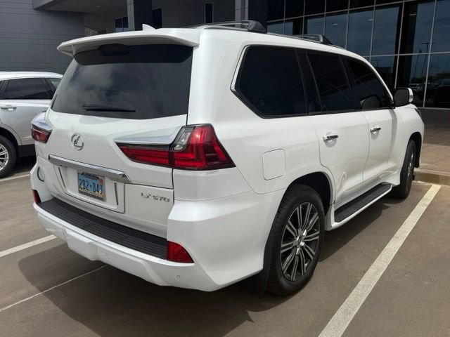 Used 2018 Lexus LX 570 4WD w/ Luxury Package image 3