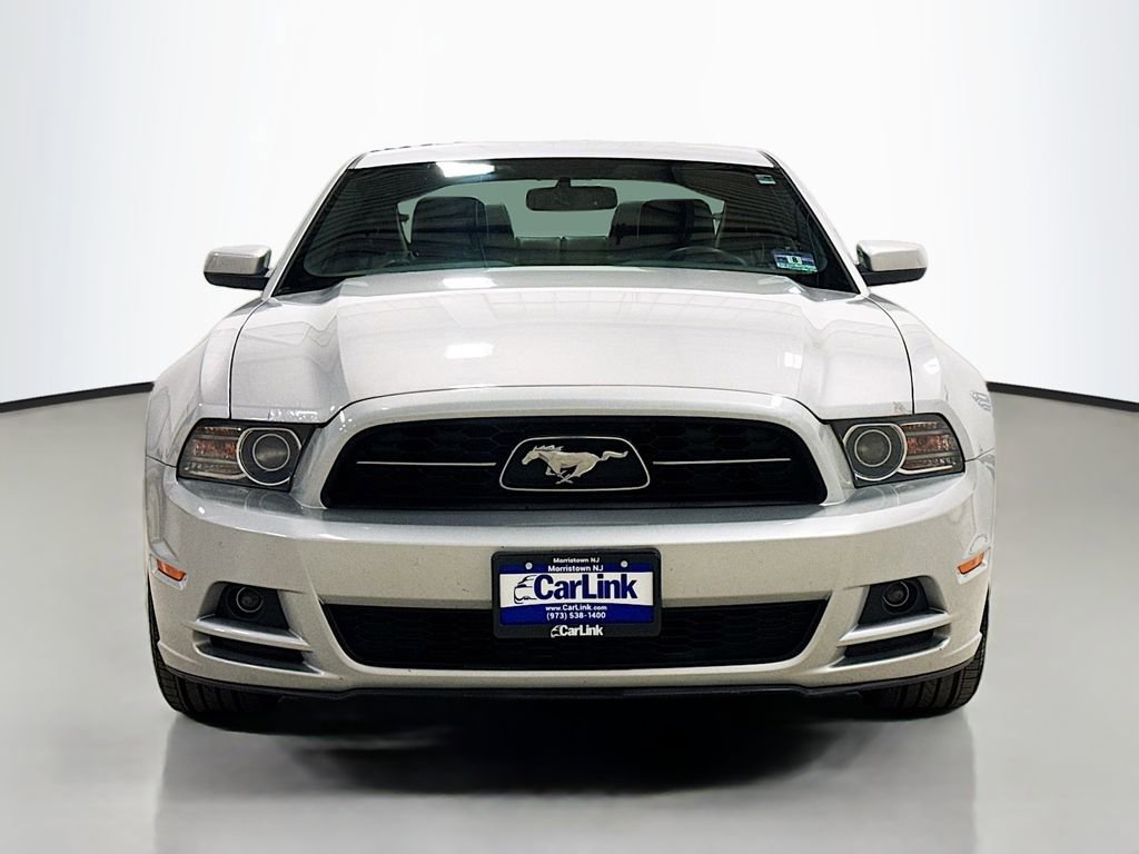 Used 2013 Ford Mustang Premium image 2