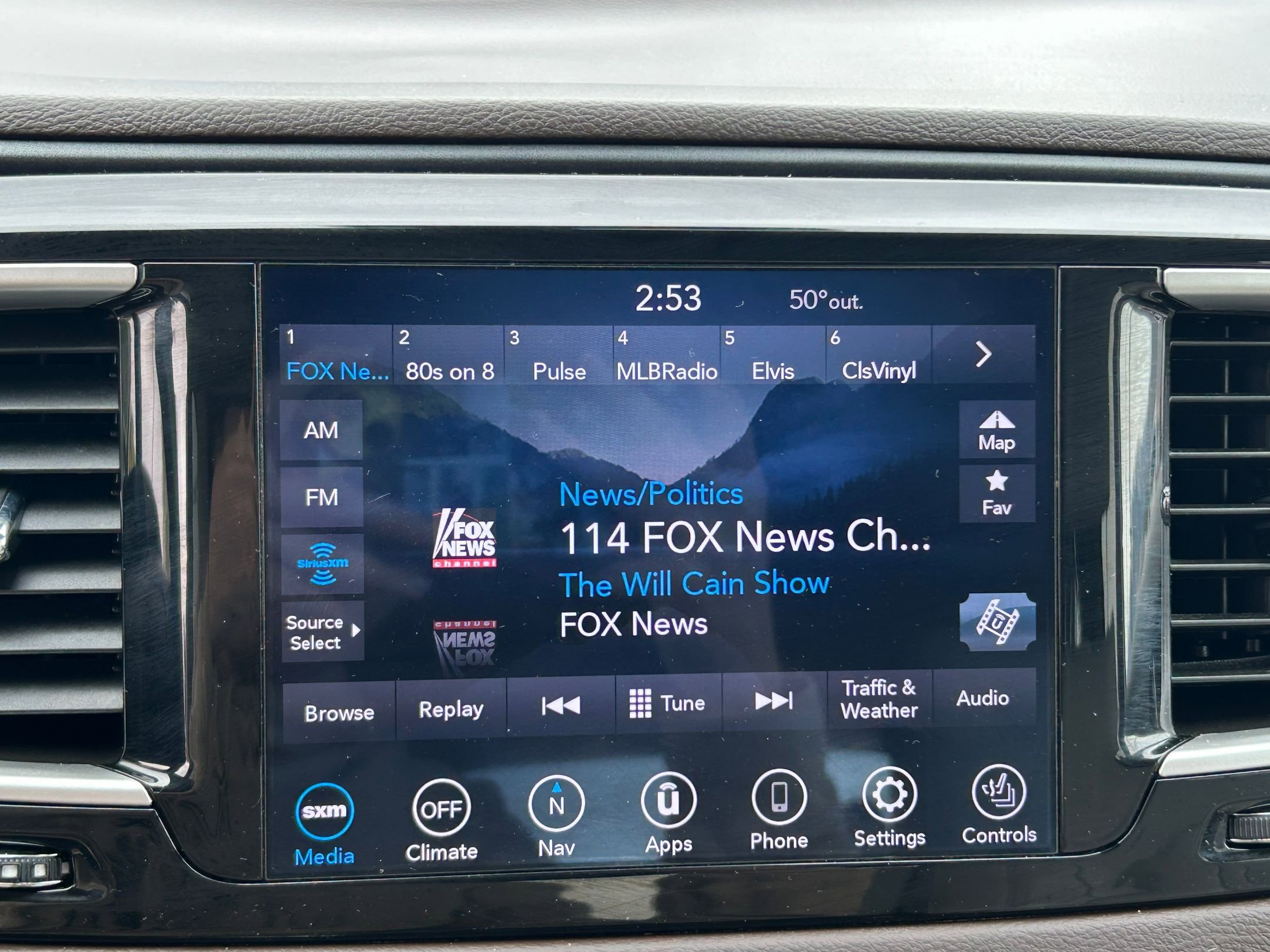 Used 2020 Chrysler Pacifica Touring-L Plus w/ Tire & Wheel Group image 20