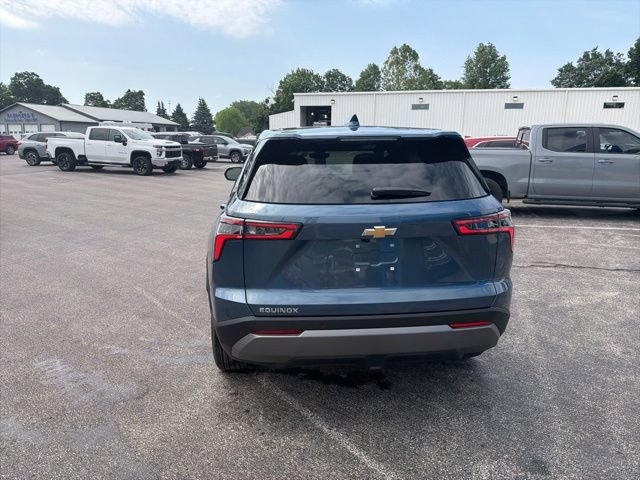 New 2026 Chevrolet Equinox LT w/ Convenience Package II FWD image 10