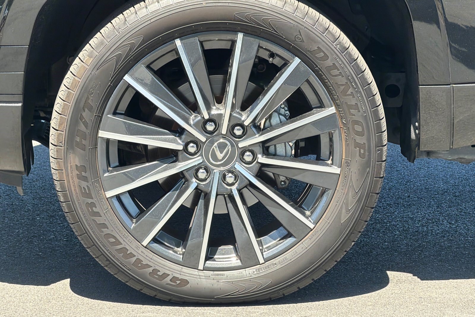 Certified 2025 Lexus GX 550 w/ Cold Area Package AWD/4WD image 36