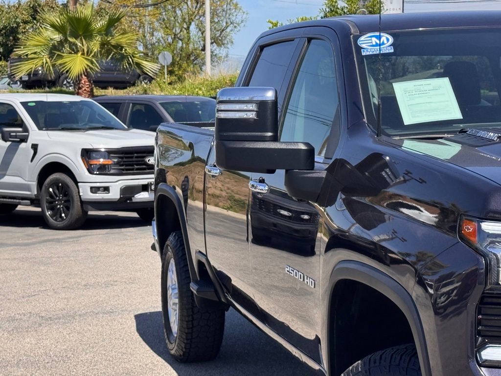 Used 2024 Chevrolet Silverado 2500 LTZ image 5