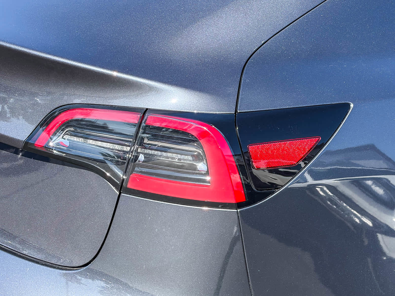 Used 2023 Tesla Model 3 Standard Range RWD image 8
