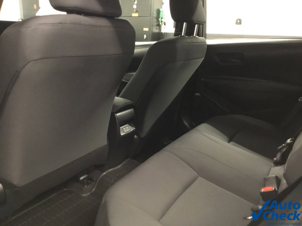 Used 2025 Toyota Corolla LE w/ LE Premium Package FWD image 28