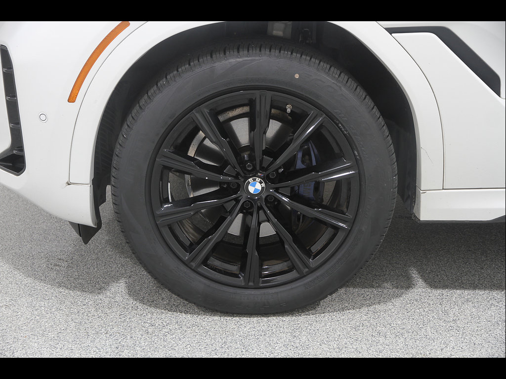 Used 2024 BMW X6 xDrive40i w/ Premium Package AWD/4WD image 21