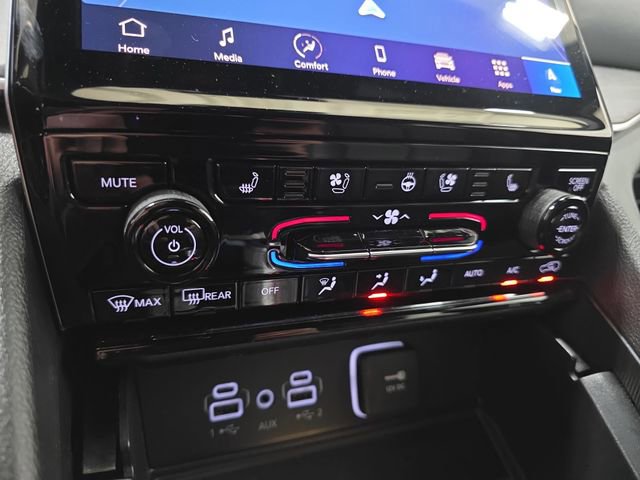 Used 2024 Jeep Grand Cherokee Limited w/ Luxury Tech Group II AWD/4WD image 23