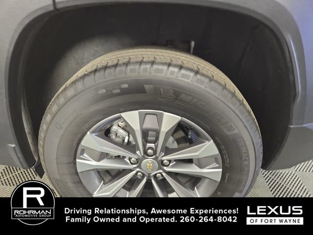 Used 2025 Chevrolet Equinox LT AWD/4WD image 11
