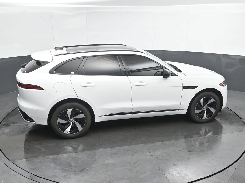 Used 2024 Jaguar F-PACE R-Dynamic S image 37