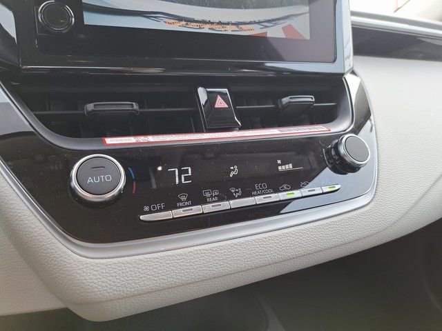 Used 2026 Toyota Corolla LE image 19