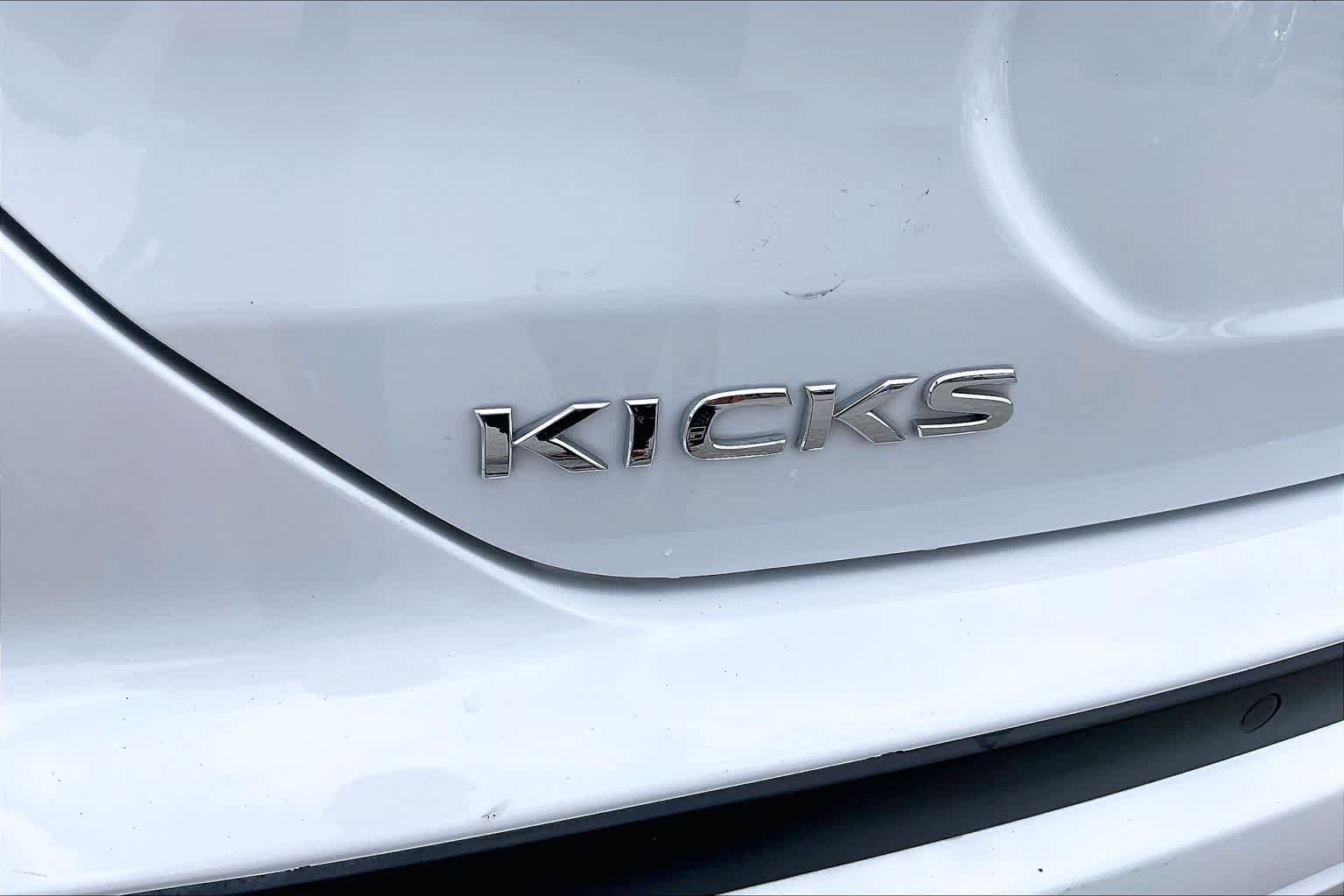 Used 2023 Nissan Kicks SV FWD image 10