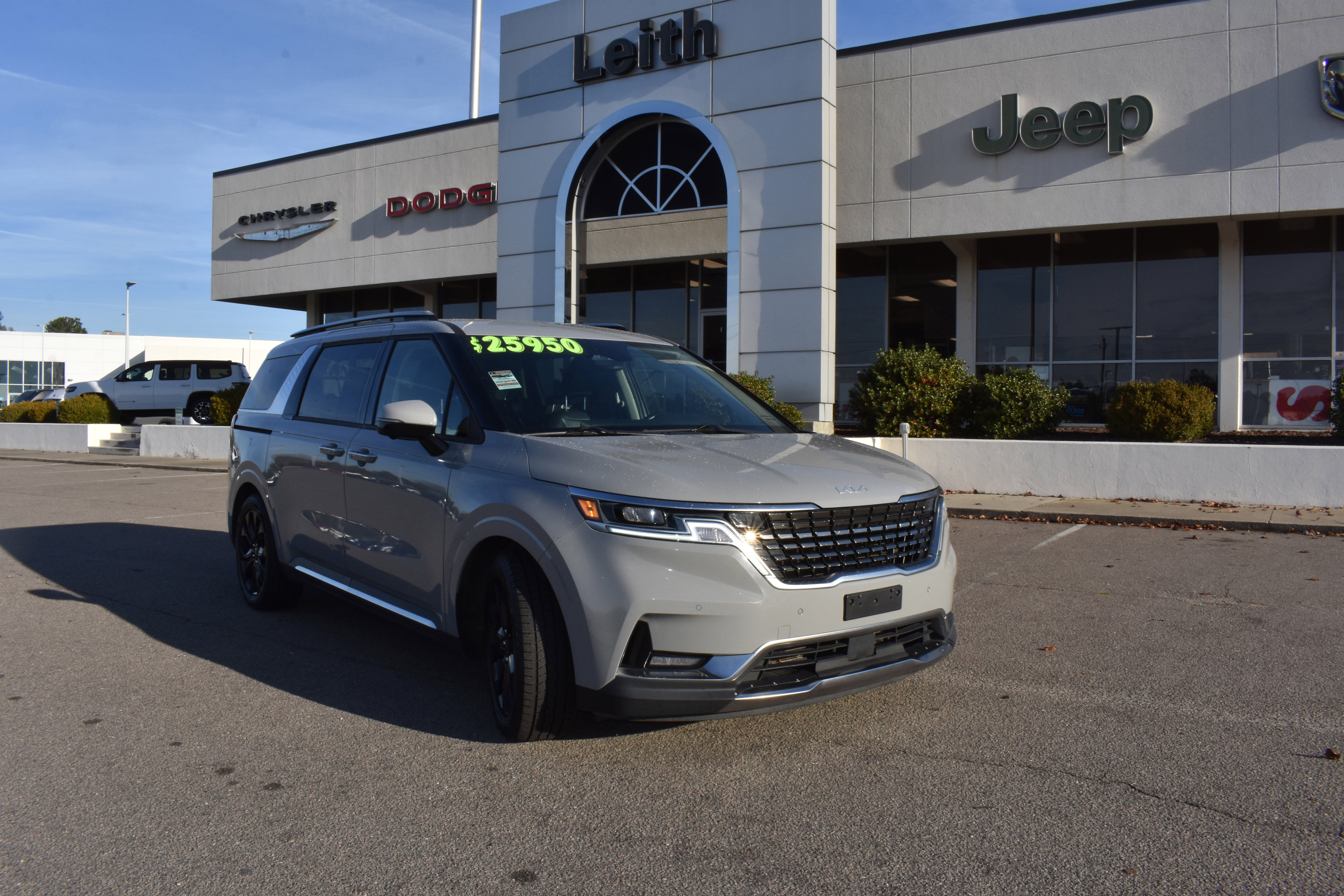 Used 2022 Kia Carnival SX video 1