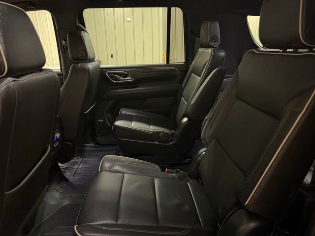 Used 2023 GMC Yukon XL SLT w/ SLT Premium Package AWD/4WD image 17