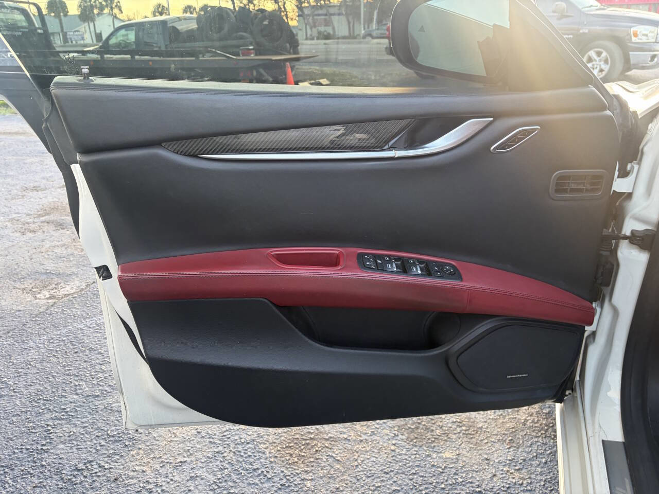 Used 2018 Maserati Ghibli GranSport image 20