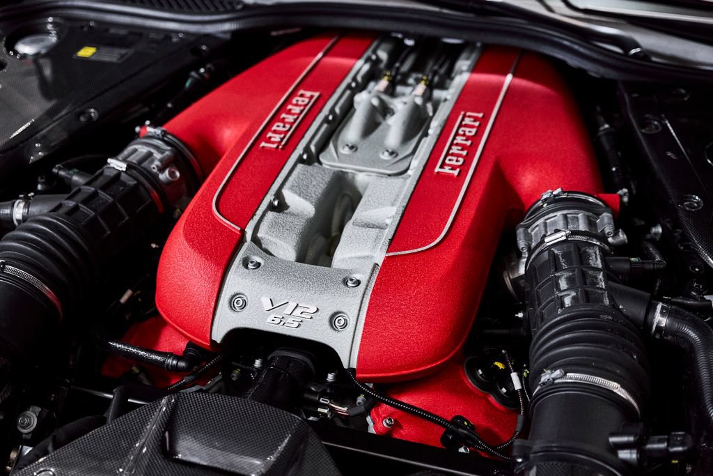 Used 2023 Ferrari 812 GTS RWD image 39