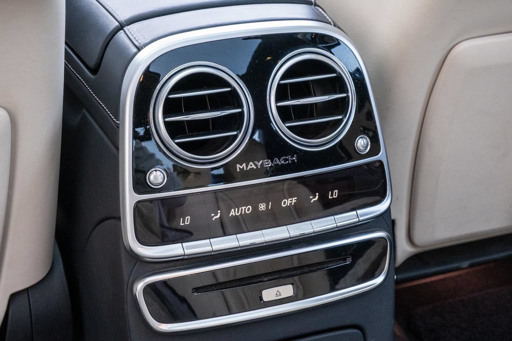 Used 2018 Mercedes-Benz Maybach S 560 4MATIC image 42